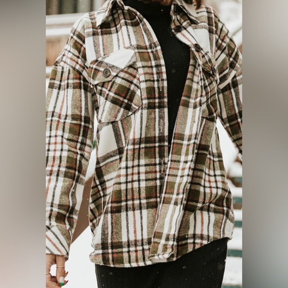 Blu pepper plaid green, brown and tan shacket size large